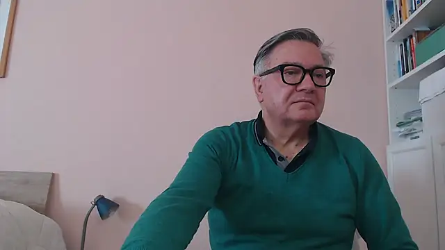 Snapshot of YOU6me chatting on 03-25-26, 08:31 YOU6me online show from 03-25-26, 08:31