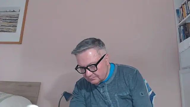 Snapshot of YOU6me chatting on 04-15-26, 07:26 YOU6me online show from 04-15-26, 07:26
