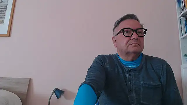 Snapshot of YOU6me chatting on 04-20-26, 07:11 YOU6me online show from 04-20-26, 07:11
