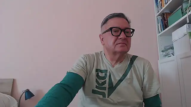 YOU6me online show from 05-15-26, 07:48