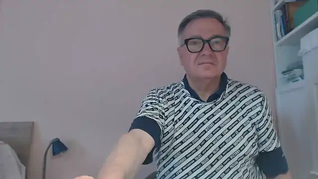 YOU6me online show from 06-14-26, 04:42