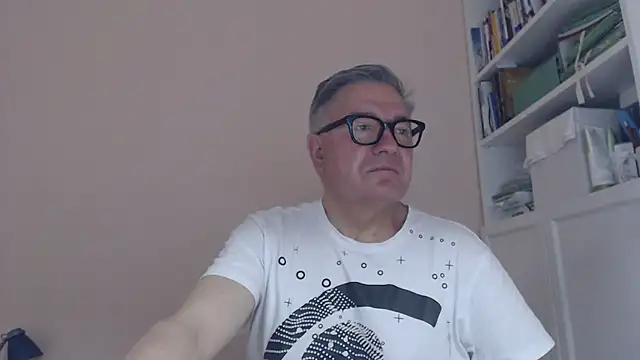 YOU6me online show from 06-18-26, 07:30