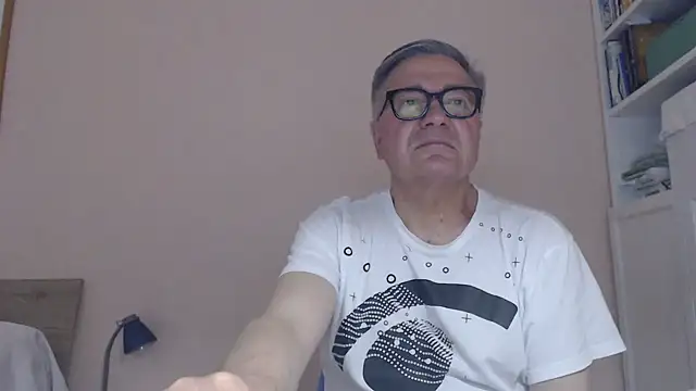 YOU6me online show from 06-18-26, 09:36