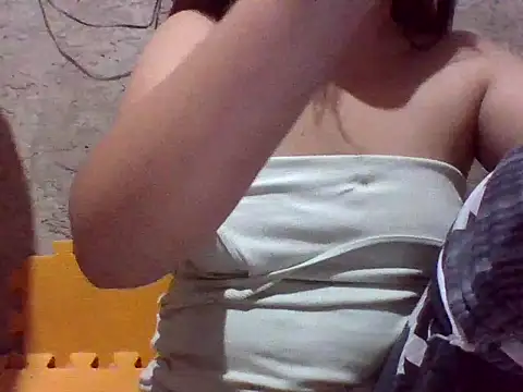 Beatrice143 online show from 10-16-25, 09:16