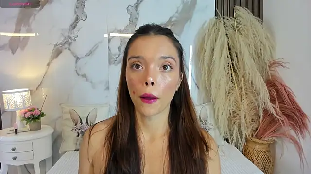 hannahill69 online show from 06-11-26, 05:05