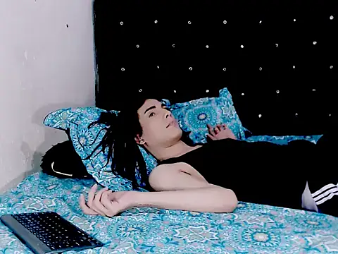 camii extrange online show from 03-22-26, 01:42