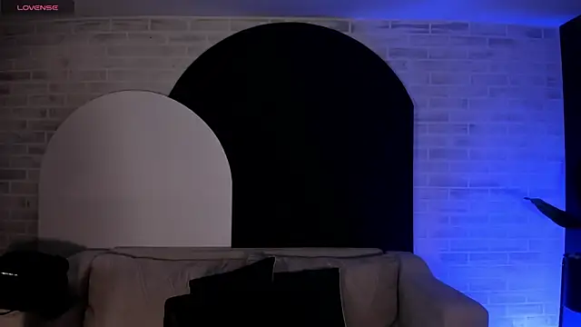 AnaDurant online show from 10-26-25, 12:22