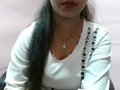 LovingPihu online show from 01-13-25, 08:37