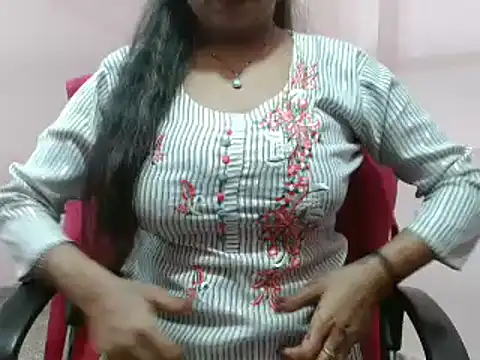 LovingPihu online show from 03-03-25, 11:00
