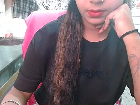 Snapshot of LovingPihu chatting on 10-09-25, 05:05 LovingPihu online show from 10-09-25, 05:05