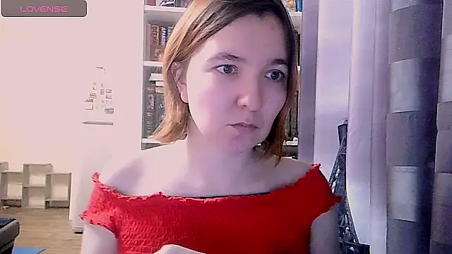 Snapshot of BrattyFoxyGirl chatting on 12-07-24, 01:29 BrattyFoxyGirl online show from 12-07-24, 01:29