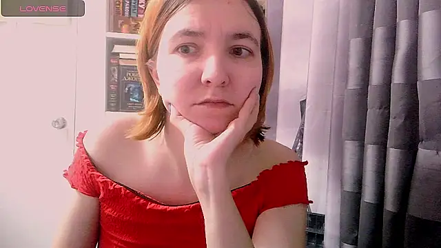 Snapshot of BrattyFoxyGirl chatting on 12-07-24, 04:36 BrattyFoxyGirl online show from 12-07-24, 04:36