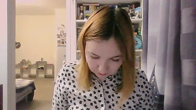 Snapshot of BrattyFoxyGirl chatting on 11-07-25, 11:54 BrattyFoxyGirl online show from 11-07-25, 11:54