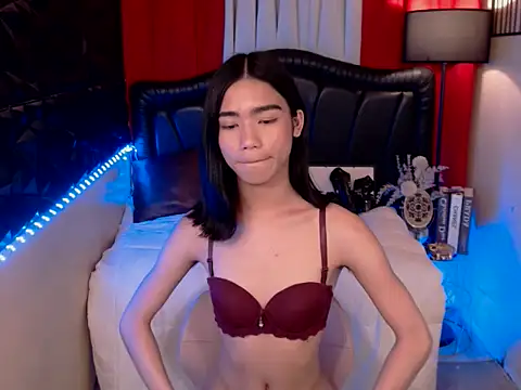 Snapshot of VerSexTs chatting on 10-29-25, 11:28 VerSexTs online show from 10-29-25, 11:28