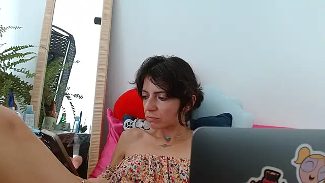 Labebe-rica online show from 06-19-26, 09:18