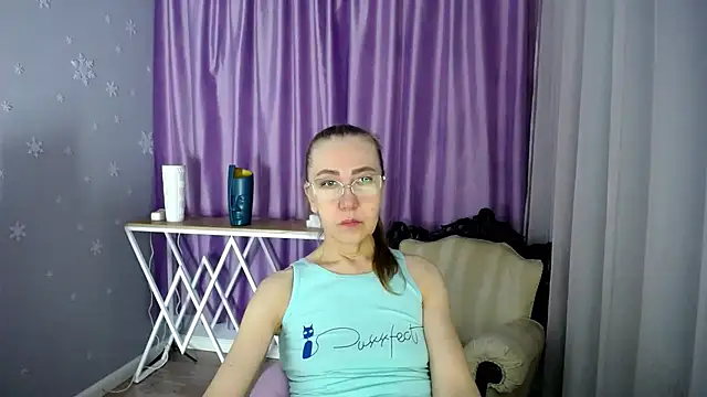 queen a n i online show from 02-01-25, 05:39