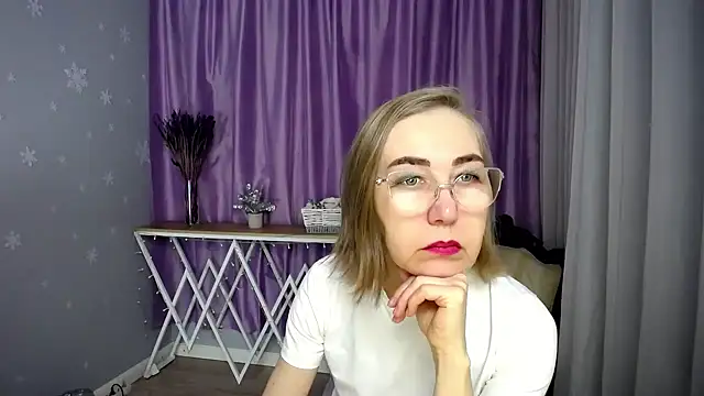 queen a n i online show from 05-02-26, 06:40
