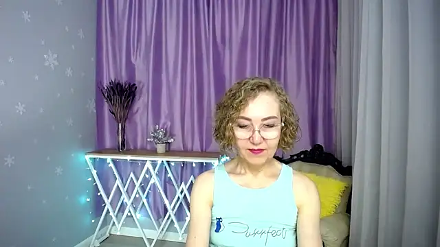 queen a n i online show from 05-16-26, 10:47