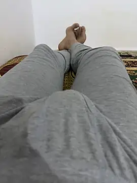 HHHHHxxn online show from 04-01-26, 09:56