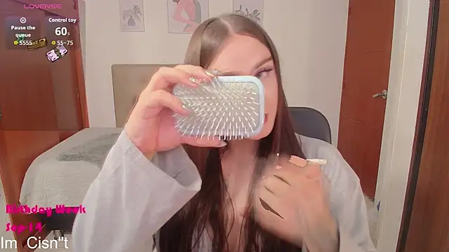 Snapshot of Miley_Baker chatting on 09-23-25, 01:36 Miley Baker online show from 09-23-25, 01:36