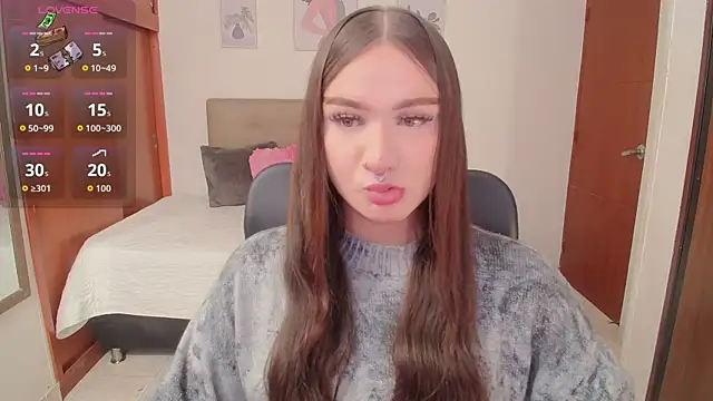 Snapshot of Miley_Baker chatting on 10-06-25, 02:03 Miley Baker online show from 10-06-25, 02:03