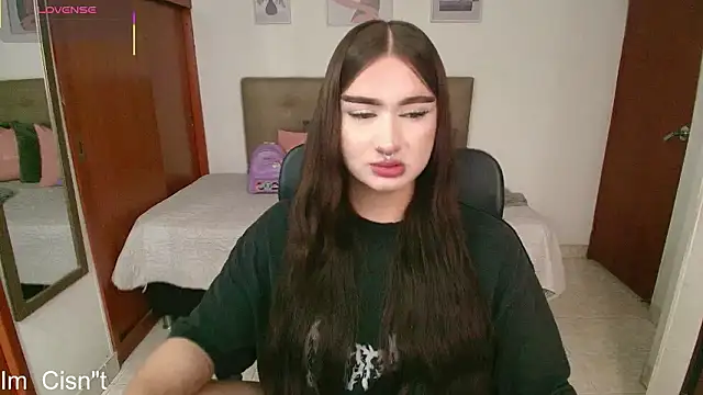 Snapshot of Miley_Baker chatting on 03-18-26, 02:09 Miley Baker online show from 03-18-26, 02:09