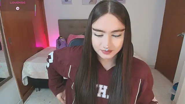 Snapshot of Miley_Baker chatting on 03-28-26, 02:38 Miley Baker online show from 03-28-26, 02:38