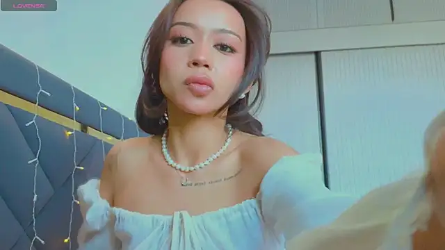 Mia Tin online show from 02-06-25, 06:51