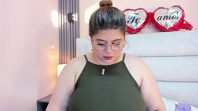 EYMI TOMSOM online show from 02-17-25, 11:34