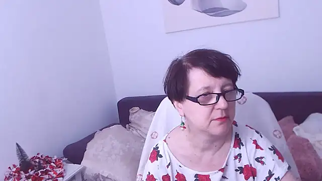 Snapshot of ChristaRose chatting on 12-22-24, 06:37 ChristaRose online show from 12-22-24, 06:37