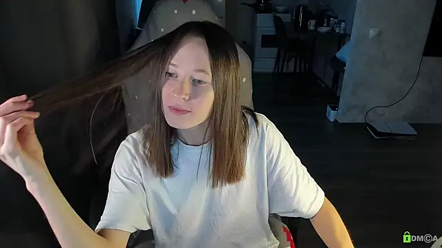 Snapshot of Courtney_Luv chatting on 10-03-25, 12:57 Courtney Luv online show from 10-03-25, 12:57