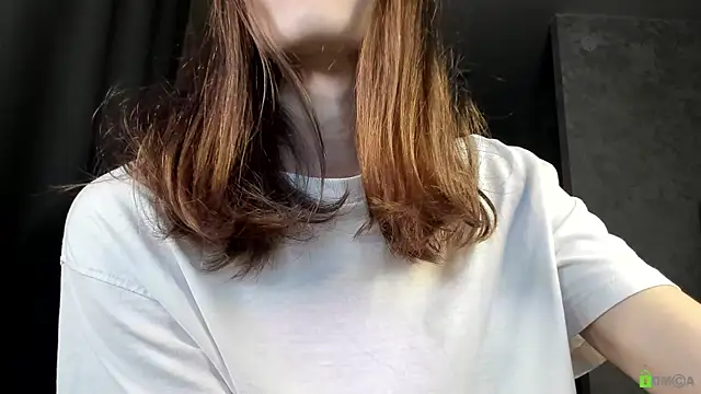 Snapshot of Courtney_Luv chatting on 10-29-25, 01:13 Courtney Luv online show from 10-29-25, 01:13