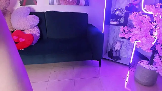  liathompsom09 online show from 02-06-26, 10:57