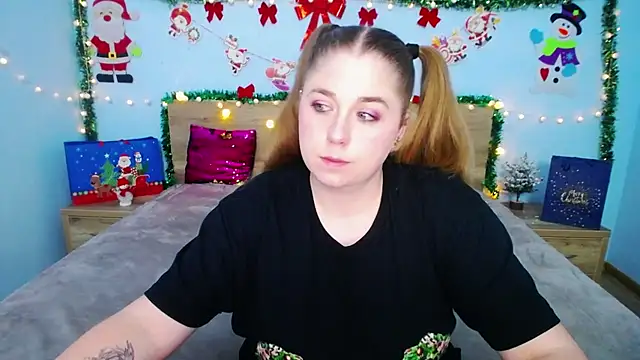 Snapshot of JessikaDaniel chatting on 12-12-24, 10:24 JessikaDaniel online show from 12-12-24, 10:24