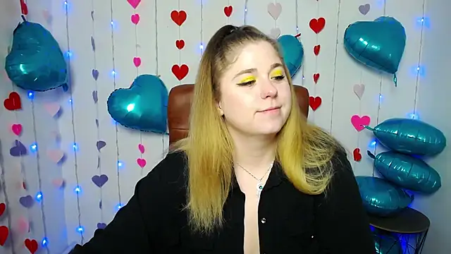 Snapshot of JessikaDaniel chatting on 02-04-25, 10:10 JessikaDaniel online show from 02-04-25, 10:10