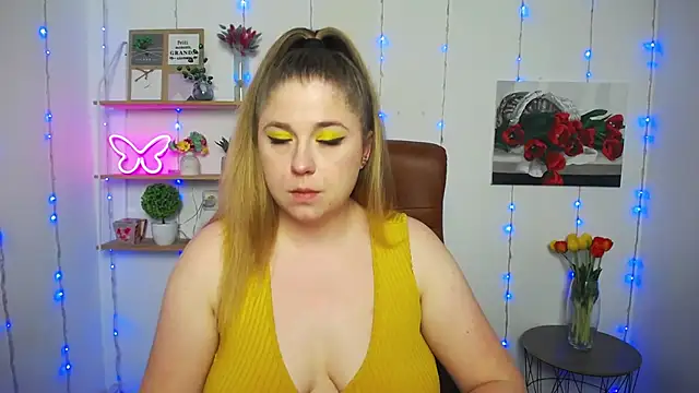 Snapshot of JessikaDaniel chatting on 03-18-25, 10:25 JessikaDaniel online show from 03-18-25, 10:25