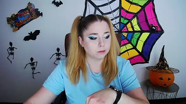 JessikaDaniel online show from 10-17-25, 06:27