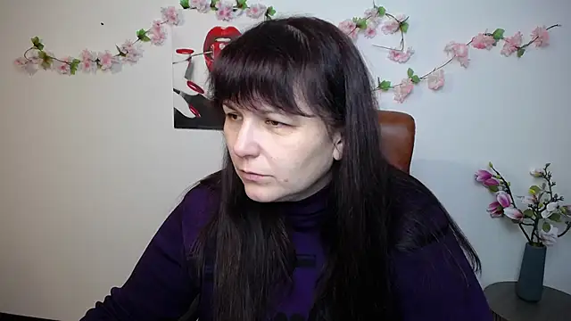 Snapshot of AliceInksSweetty chatting on 11-08-25, 07:08 AliceInksSweetty online show from 11-08-25, 07:08