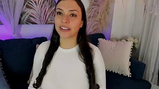 Nicolle W online show from 05-06-26, 11:59