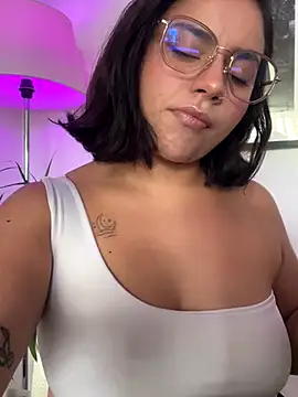 susy angel online show from 10-12-25, 09:36