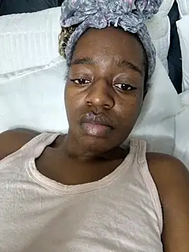 Sexynaughty Gal online show from 02-26-25, 08:11