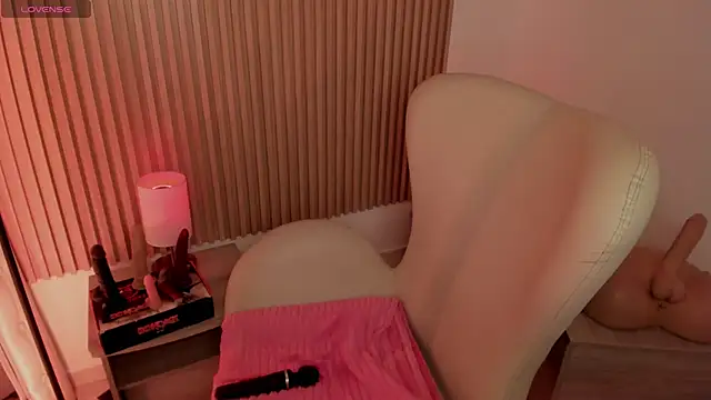 MarianL0ve online show from 01-25-25, 01:41