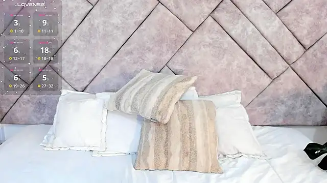 Skcarlet beckett online show from 10-16-25, 01:12