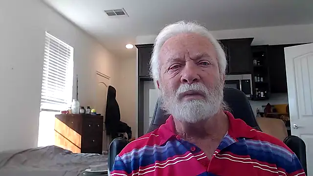 Snapshot of rockpoint69 chatting on 12-14-24, 05:58 rockpoint69 online show from 12-14-24, 05:58