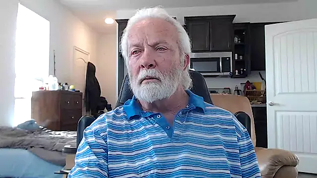 Snapshot of rockpoint69 chatting on 12-15-24, 09:20 rockpoint69 online show from 12-15-24, 09:20