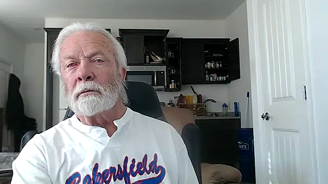 Snapshot of rockpoint69 chatting on 12-18-24, 08:47 rockpoint69 online show from 12-18-24, 08:47