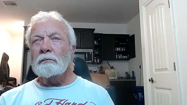 Snapshot of rockpoint69 chatting on 12-20-24, 12:41 rockpoint69 online show from 12-20-24, 12:41