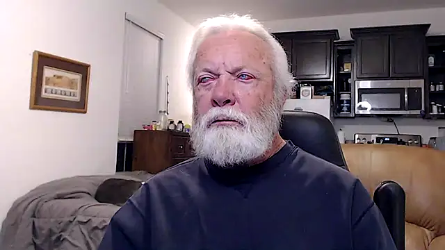 Snapshot of rockpoint69 chatting on 02-15-25, 06:44 rockpoint69 online show from 02-15-25, 06:44