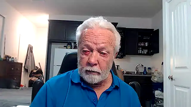 Snapshot of rockpoint69 chatting on 09-25-25, 11:47 rockpoint69 online show from 09-25-25, 11:47