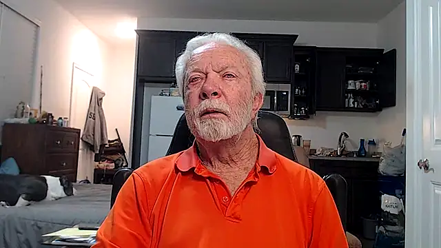 Snapshot of rockpoint69 chatting on 10-16-25, 08:15 rockpoint69 online show from 10-16-25, 08:15